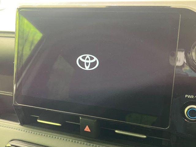 VOXY HYBRID