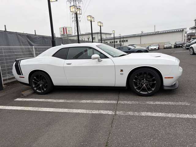 DODGE CHALLENGER