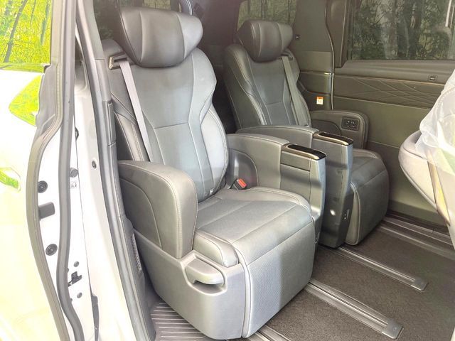 ALPHARD hybrid