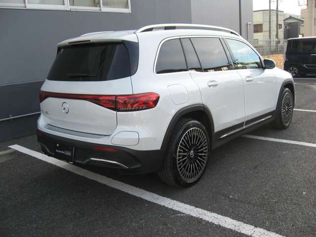 MERCEDES BENZ EQB