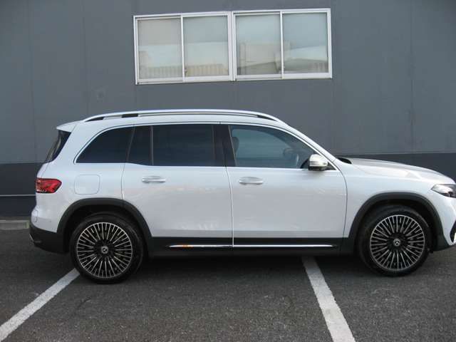 MERCEDES BENZ EQB
