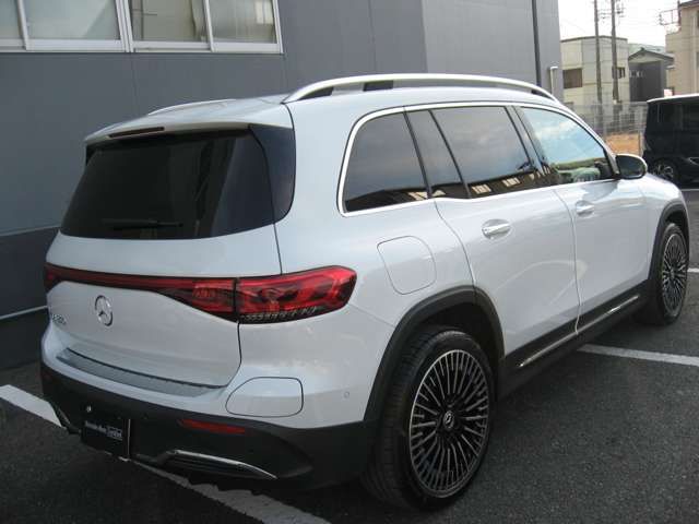 MERCEDES BENZ EQB