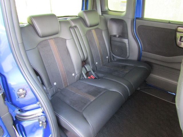 N BOX CUSTOM 4WD