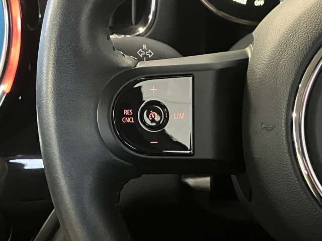 MINI COOPER SE CROSSOVER