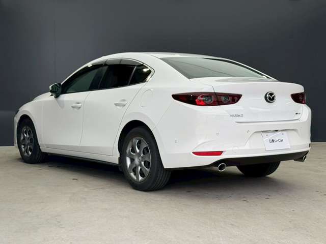 MAZDA3 SEDAN