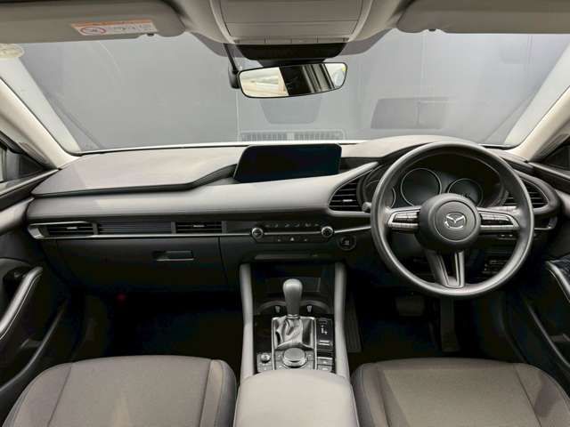 MAZDA3 SEDAN