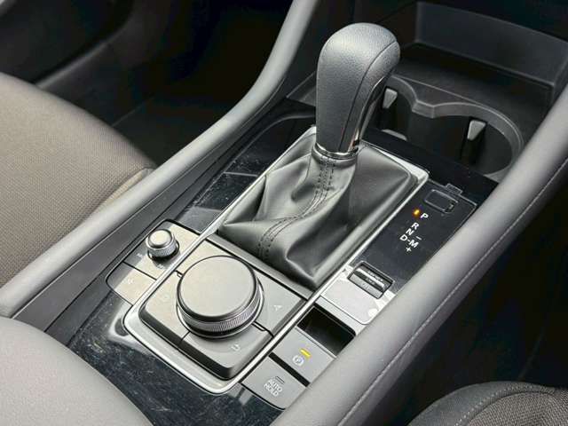MAZDA3 SEDAN