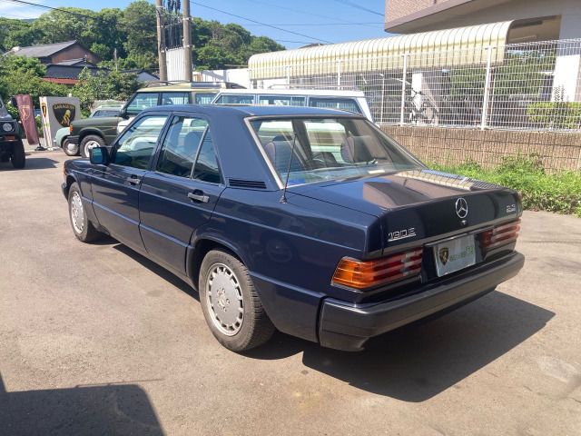 MERCEDES BENZ 190 class