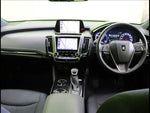 CROWN sedan hybrid