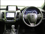 CROWN sedan hybrid