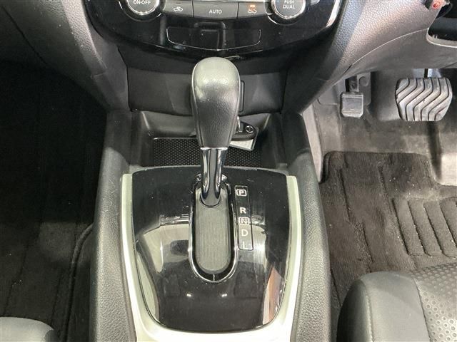 X-TRAIL 2WD