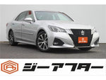 CROWN sedan