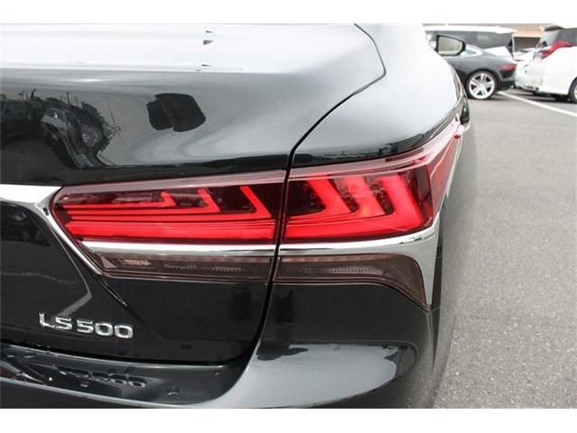 LEXUS LS500
