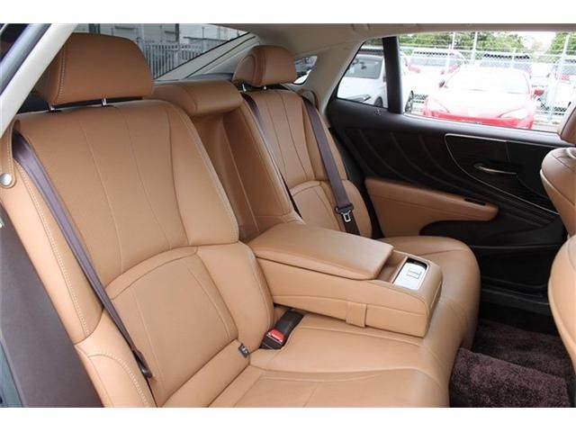 LEXUS LS500