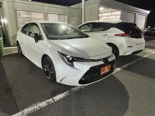 COROLLA sedan