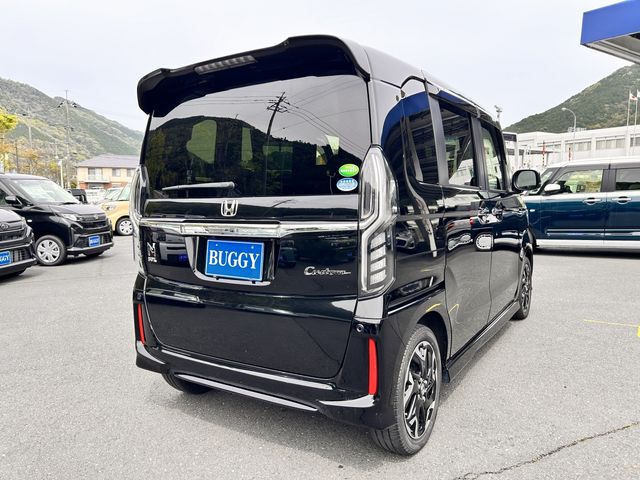 N-BOX CUSTOM