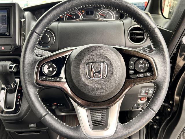 N-BOX CUSTOM