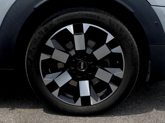 MINI COOPER D CROSSOVER