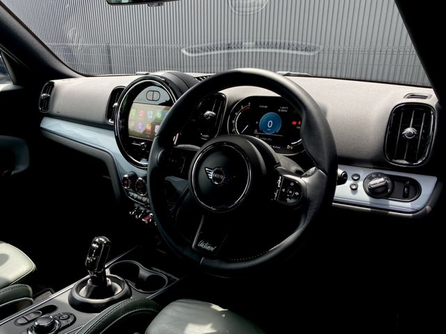 MINI COOPER D CROSSOVER