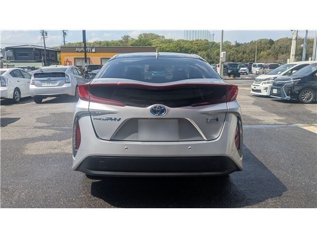 PRIUS PHV