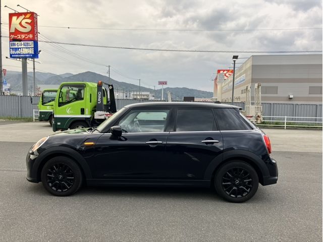 MINI COOPER D 5DOOR