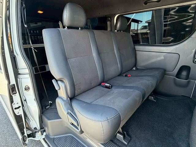 HIACE van 4WD