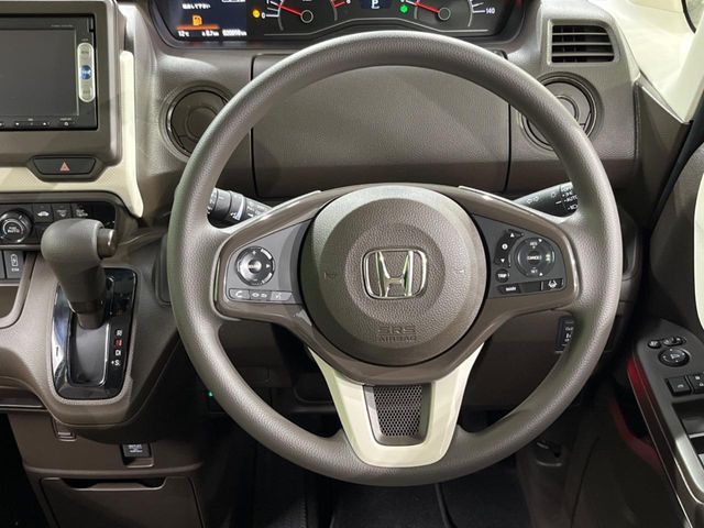 N BOX 4WD