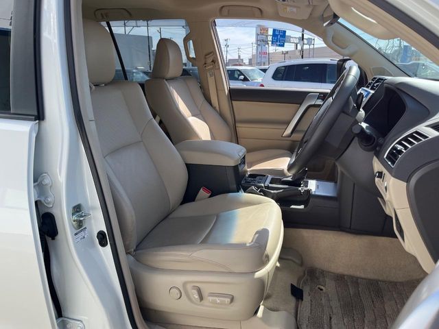 LANDCRUISER PRADO
