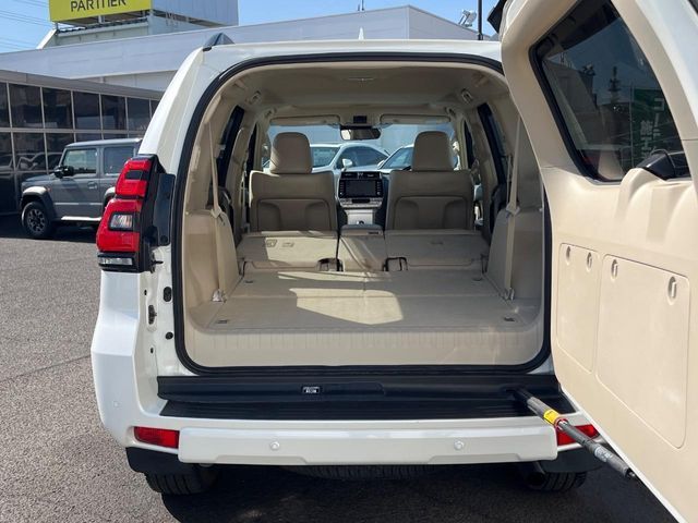 LANDCRUISER PRADO