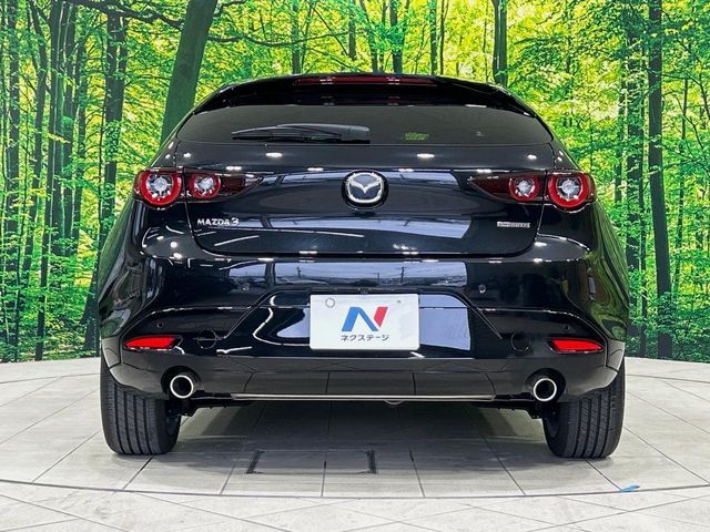 MAZDA3 FASTBACK