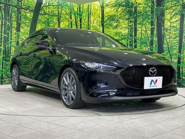 MAZDA3 FASTBACK