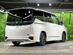 VOXY HYBRID