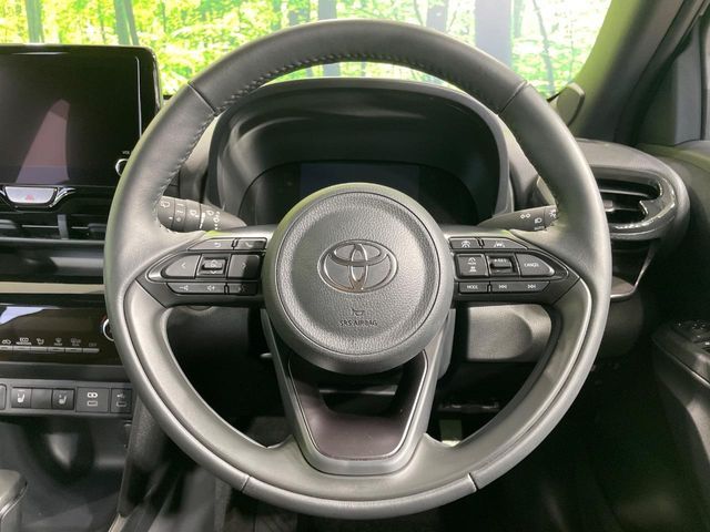 YARIS CROSS HYBRID