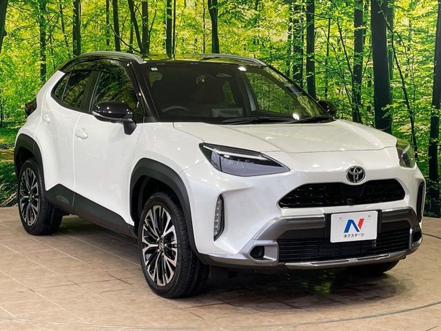 YARIS CROSS HYBRID