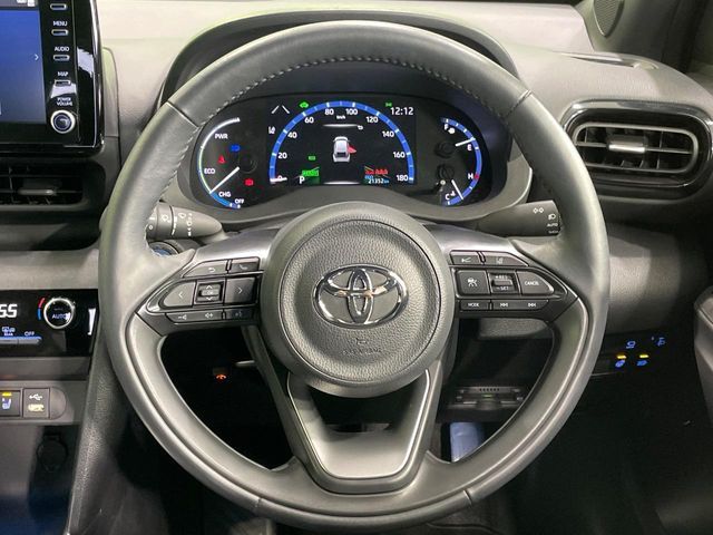 YARIS CROSS HYBRID