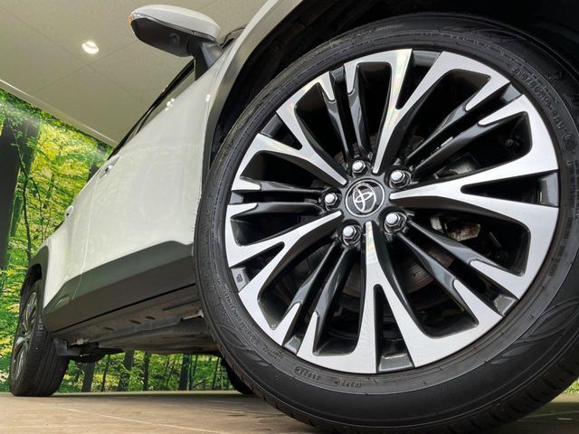 YARIS CROSS HYBRID