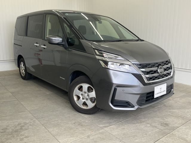 SERENA  S-HYBRID 4WD