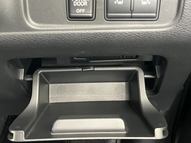 SERENA  S-HYBRID 4WD