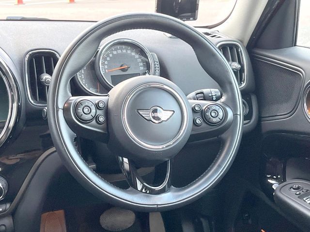 BMW MINI COOPER D CROSSOVER