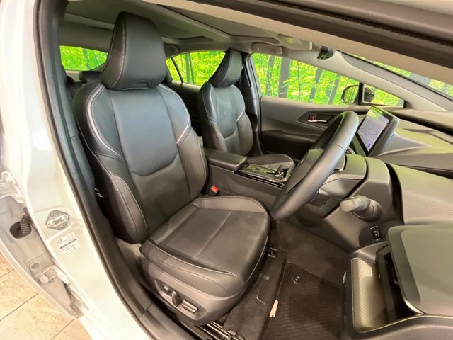 PRIUS 4WD