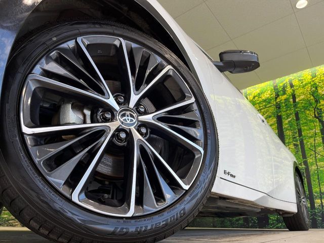 PRIUS 4WD