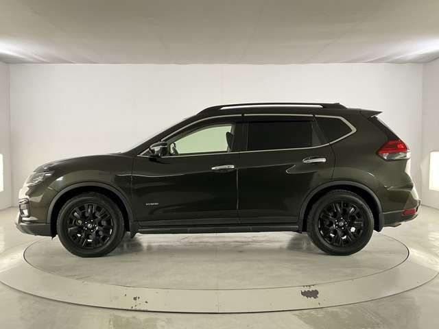 X-TRAIL HYBRID 4WD