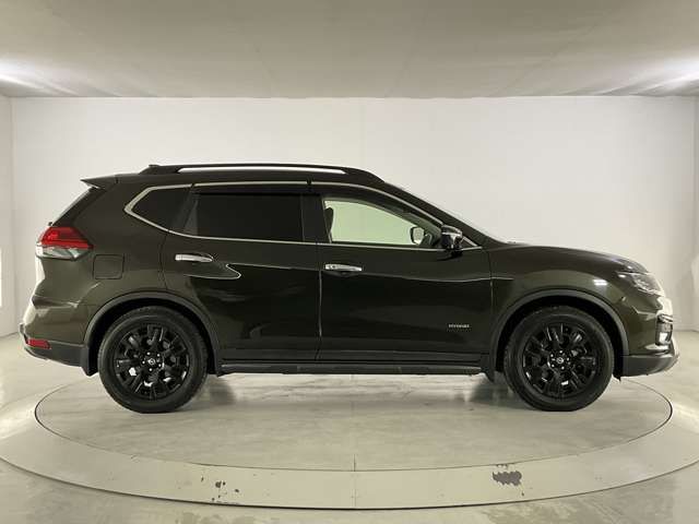 X-TRAIL HYBRID 4WD