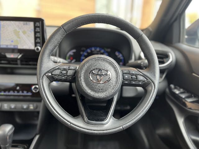 YARIS CROSS HYBRID