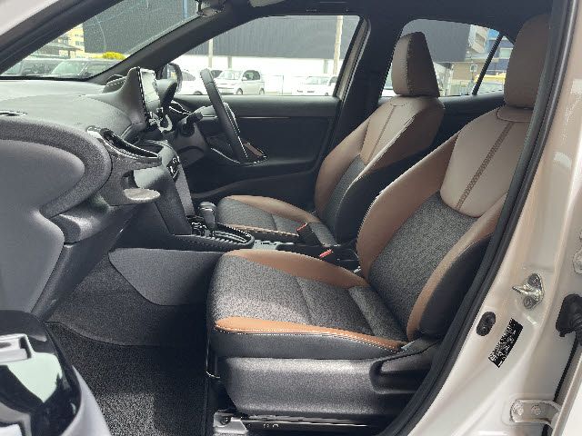 YARIS CROSS HYBRID