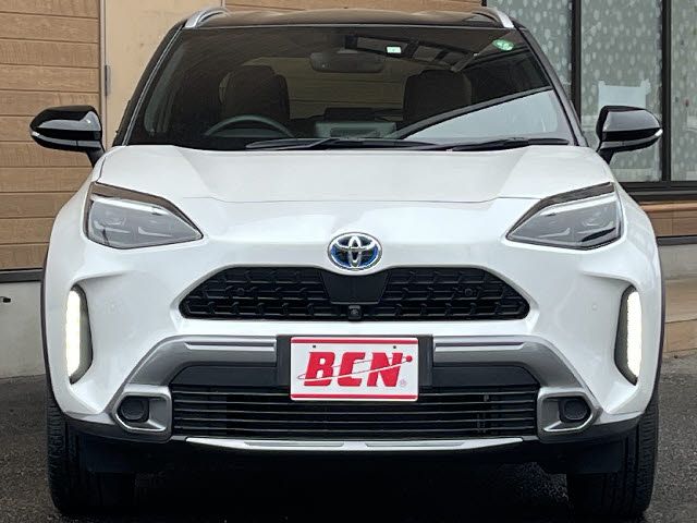 YARIS CROSS HYBRID
