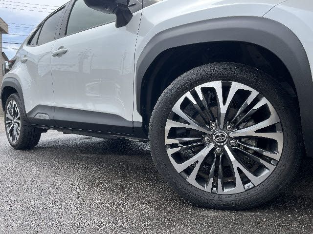 YARIS CROSS HYBRID