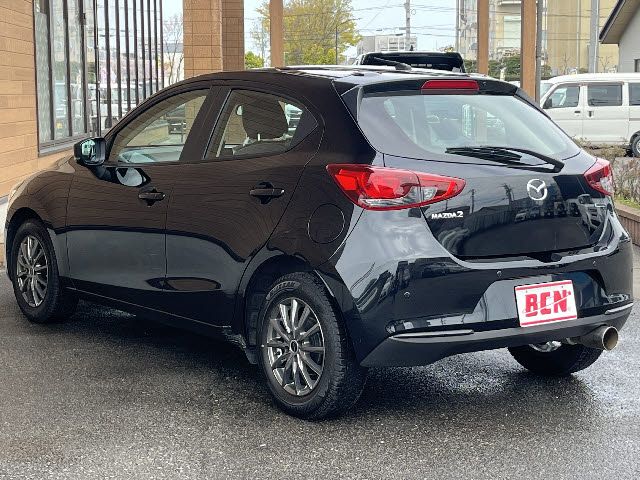 MAZDA2