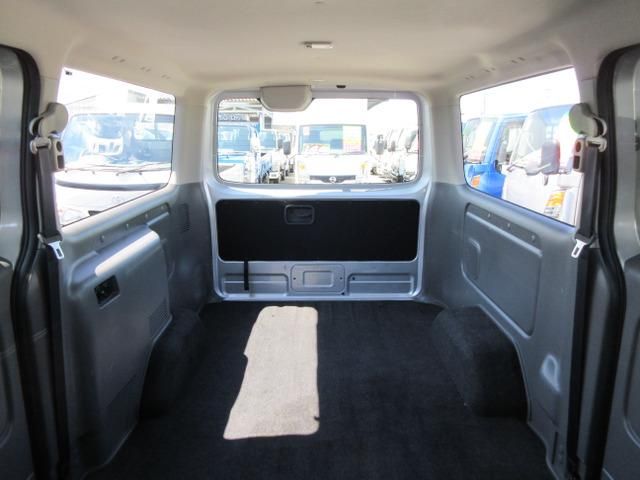 NV350 CARAVAN