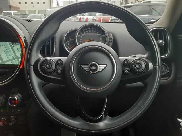 BMW MINI COOPER SD CROSSOVER